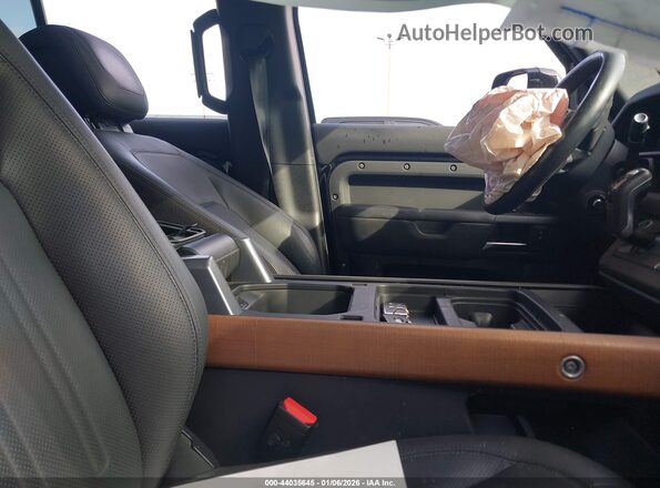 SALEX7EUXP2135841 2023 LAND ROVER DEFENDER Black Սալոնի դիմացի տեսք
