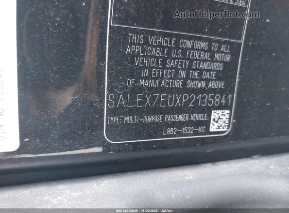 SALEX7EUXP2135841 2023 LAND ROVER DEFENDER Black Շարժիչի բաժամունքի տեսք