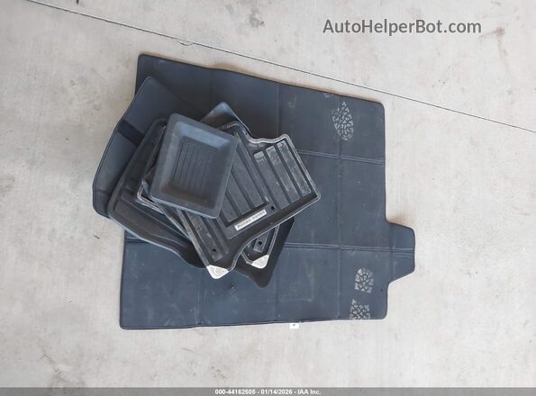 SALGR2SU2LA413545 2020 LAND ROVER RANGE ROVER Серебряный 