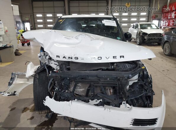 SALGS2FE9HA372720 2017 LAND ROVER RANGE ROVER White Widok wnętrza z tyłu