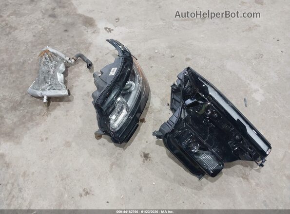 SALGS2FE9HA372720 2017 LAND ROVER RANGE ROVER White Widok zestawu wskaźników