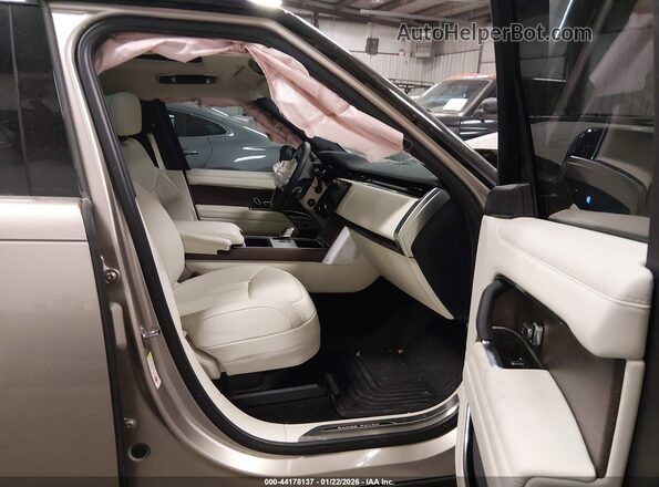 SALKP9F41SA261629 2025 LAND ROVER RANGE ROVER Champagne Vista interior delantera