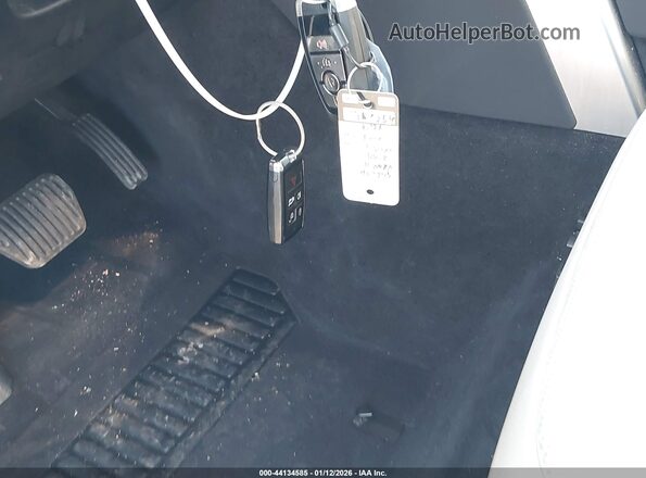 SALRJ2FX8S2504042 2025 LAND ROVER DISCOVERY Gray Widok deski rozdzielczej