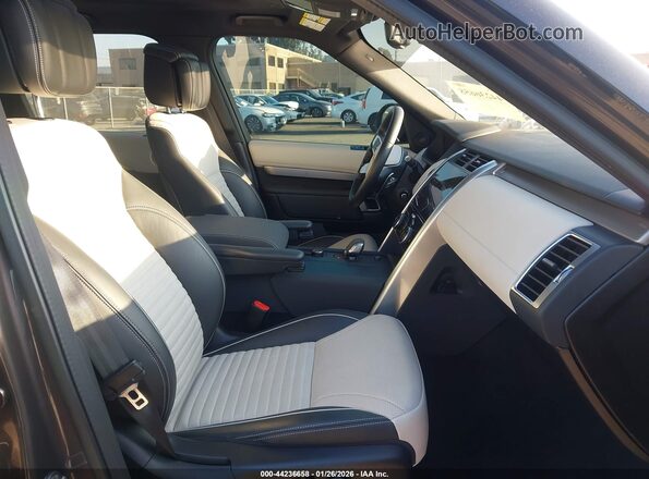 SALRM4EU7P2484724 2023 LAND ROVER DISCOVERY Gray Вид салону спереду