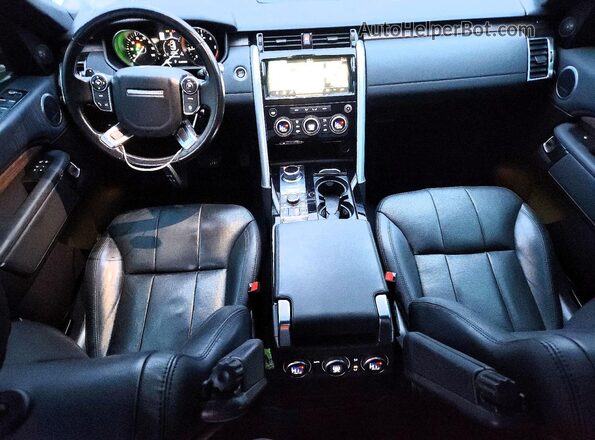 SALRRBBKXHA031097 2017 LAND ROVER DISCOVERY Silver Vista del salpicadero