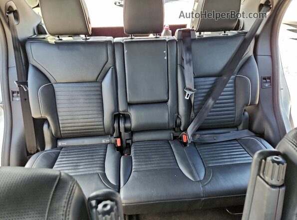SALRT2RV0JA079067 2018 LAND ROVER DISCOVERY White 