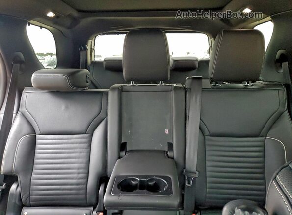 SALRW4EU6P2478584 2023 LAND ROVER DISCOVERY Teal Vista de los asientos traseros