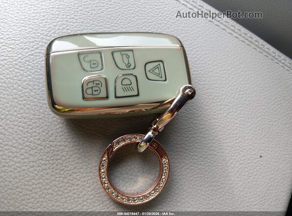 SALVP2RX9JH288772 2018 LAND ROVER RANGE ROVER EVOQUE White Vista del salpicadero