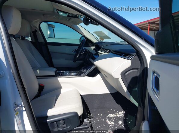 SALYK2EX1LA245220 2020 LAND ROVER RANGE ROVER VELAR White Вид салону спереду