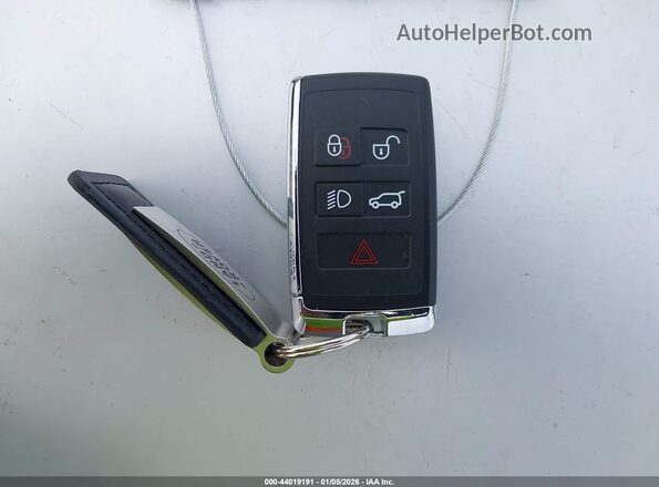 SALYL2EX5TA817225 2026 LAND ROVER RANGE ROVER VELAR Gray Առջևի վահանակի տեսք