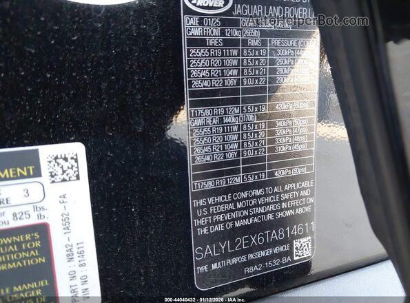 SALYL2EX6TA814611 2026 LAND ROVER RANGE ROVER VELAR Black ძრავის განყოფილების ხედი