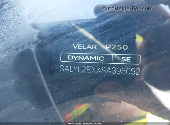 SALYL2EXXSA398092 2025 LAND ROVER RANGE ROVER VELAR Белый Вид подкапотного пространства