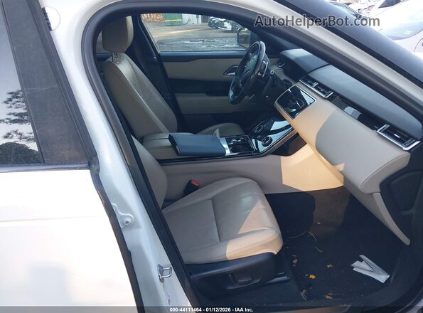 SALYL2RV9JA729705 2018 LAND ROVER RANGE ROVER VELAR White Սալոնի դիմացի տեսք