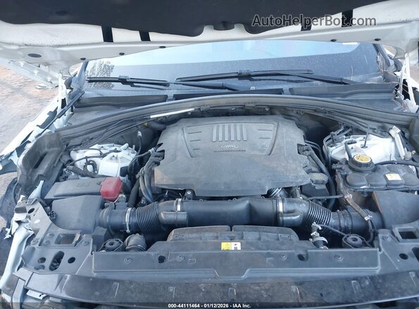 SALYL2RV9JA729705 2018 LAND ROVER RANGE ROVER VELAR White Հետևի տեսք