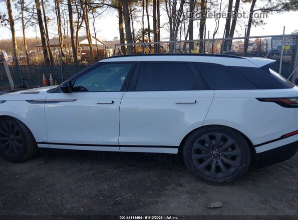 SALYL2RV9JA729705 2018 LAND ROVER RANGE ROVER VELAR White Սալոնի հետևի տեսք