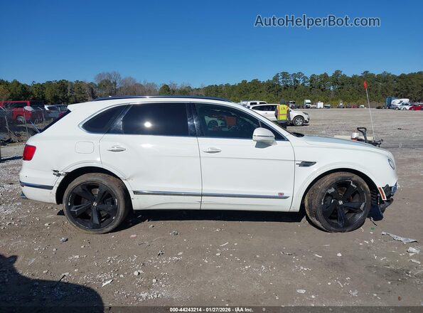 SJAAC2ZV2HC015262 2017 BENTLEY BENTAYGA Белый Панорамный вид салона 360°