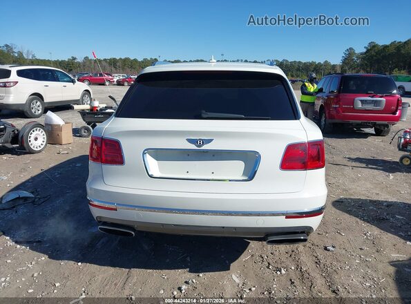 SJAAC2ZV2HC015262 2017 BENTLEY BENTAYGA Белый 