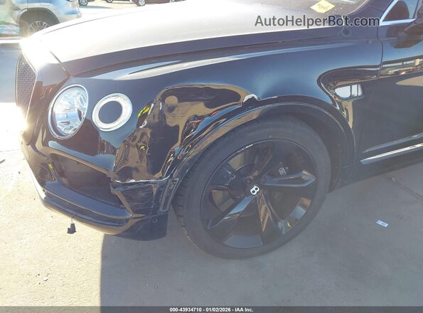 SJAAC2ZV4HC015750 2017 BENTLEY BENTAYGA Черный Вид спереди