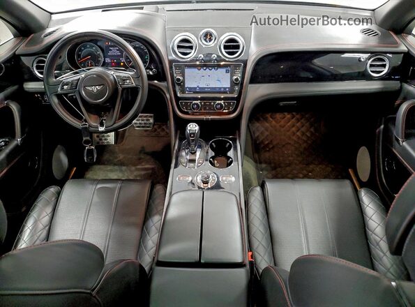 SJAAC2ZV6HC015703 2017 BENTLEY BENTAYGA Черный Вид панели приборов