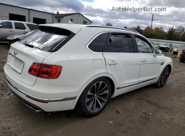 SJAAC2ZV8JC019774 2018 BENTLEY BENTAYGA White Rear right