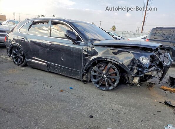 SJAAC2ZVXHC012982 2017 BENTLEY BENTAYGA Черный Передняя правая четверть
