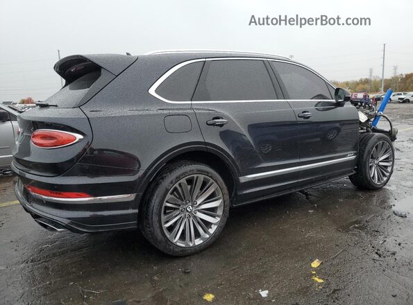 SJAAR2ZV1PC022068 2023 BENTLEY BENTAYGA Black Tył prawy