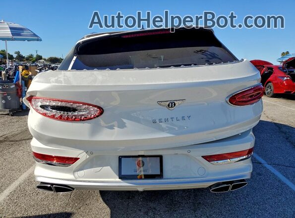 SJAHT2ZV7PC019773 2023 BENTLEY BENTAYGA White Widok z tyłu
