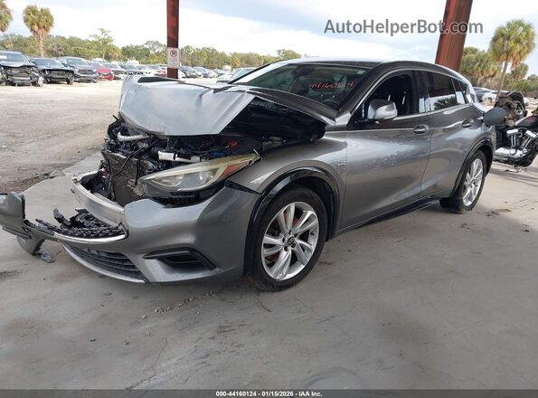 SJKCH5CP1HA034334 2017 INFINITI QX30 Gray Առջևի ձախ երեք քառորդ տեսարան