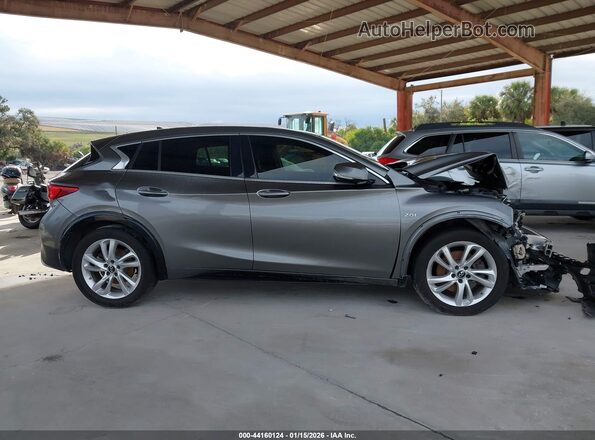 SJKCH5CP1HA034334 2017 INFINITI QX30 Gray Սալոնի հետևի տեսք