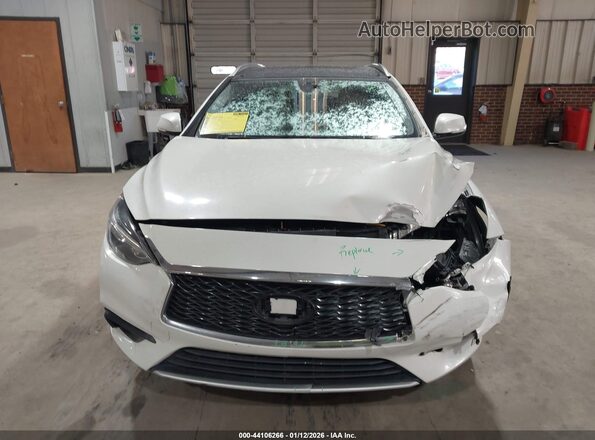 SJKCH5CP1KA008713 2019 INFINITI QX30 White Instrument cluster view