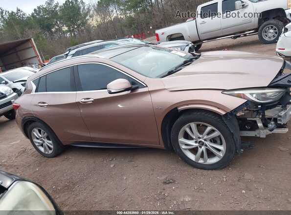 SJKCH5CP4KA008012 2019 INFINITI QX30 Pink Vista interior trasera