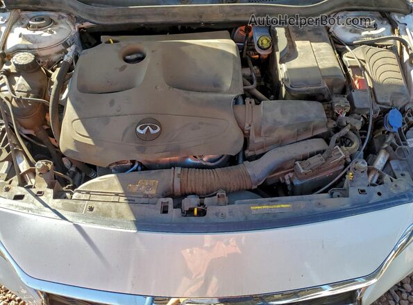 SJKCH5CPXJA055074 2018 INFINITI QX30 White 