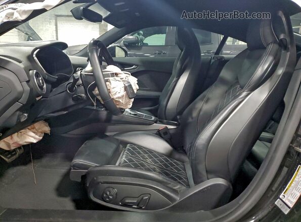TRUC1AFV1J1012811 2018 AUDI TT Black Widok wnętrza z przodu