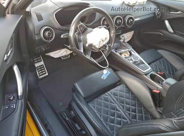 TRUC1AFV3G1031918 2016 AUDI TT Yellow 