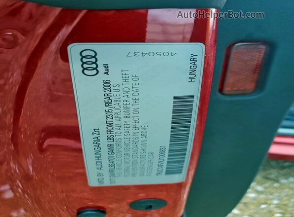 TRUC1AFVXJ1006831 2018 AUDI TT Red ძრავის განყოფილების ხედი