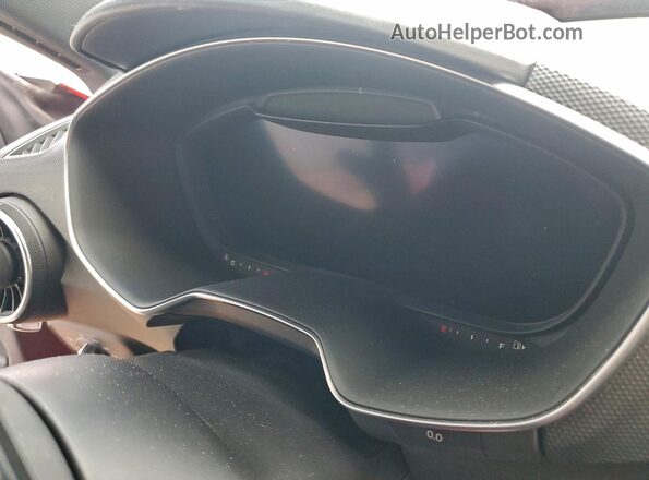 TRUC1AFVXJ1006831 2018 AUDI TT Red ხელსაწყოთა პანელის ხედი
