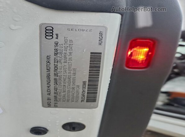 TRUC5AFV3H1003865 2017 AUDI TT White Vista del compartimento del motor