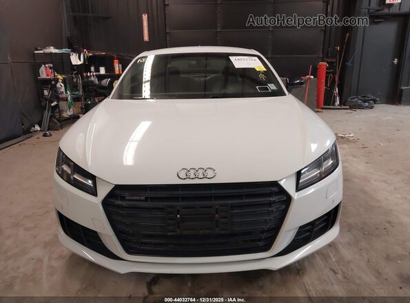 TRUC5AFV5J1013660 2018 AUDI TT White Rear interior view