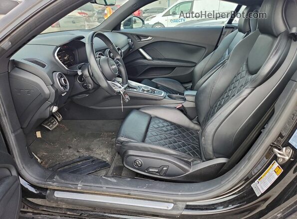 TRUC5AFV7G1021946 2016 AUDI TT Черный Вид салона спереди