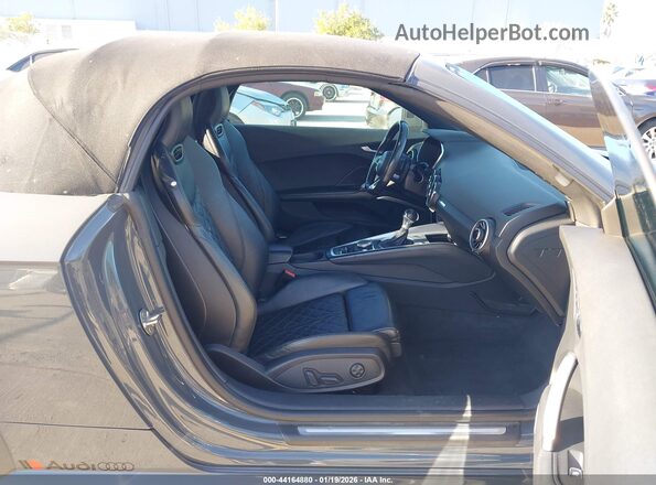 TRUT5CFV5G1027675 2016 AUDI TT Silver VIN կոդի պիտակի տեսք
