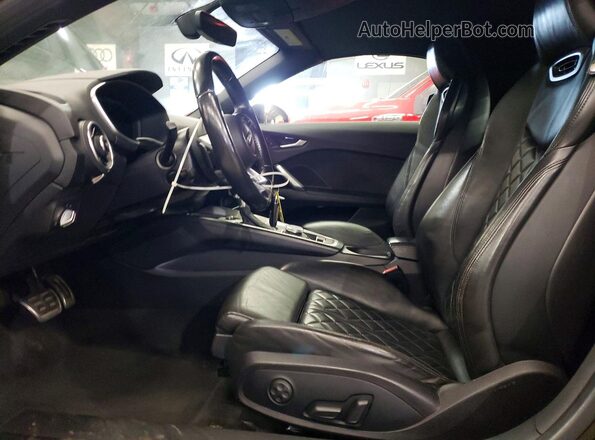 TRUT5CFVXH1006578 2017 AUDI TT Black Widok wnętrza z przodu