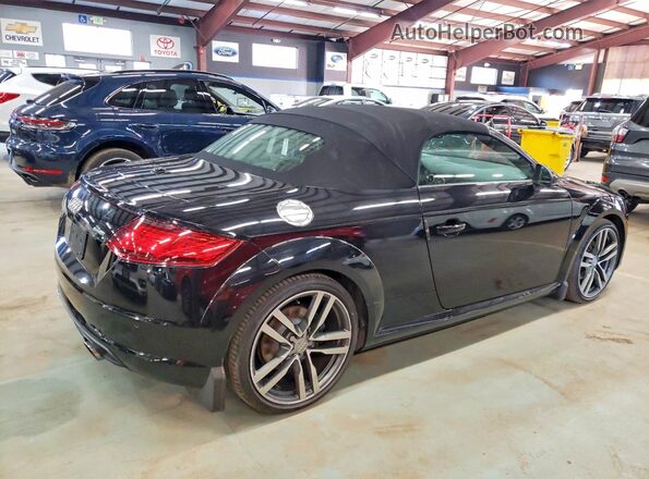TRUT5CFVXH1006578 2017 AUDI TT Black Tył prawy