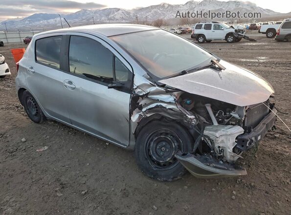 VNKKTUD30GA065907 2016 TOYOTA YARIS Серебряный Передняя правая четверть