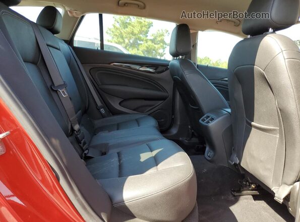 W04GV8SX7K1023923 2019 BUICK REGAL Красный Вид задней части салона