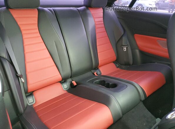 W1K1J5JB6NF174955 2022 MERCEDES-BENZ E Black Widok tylnych siedzeń