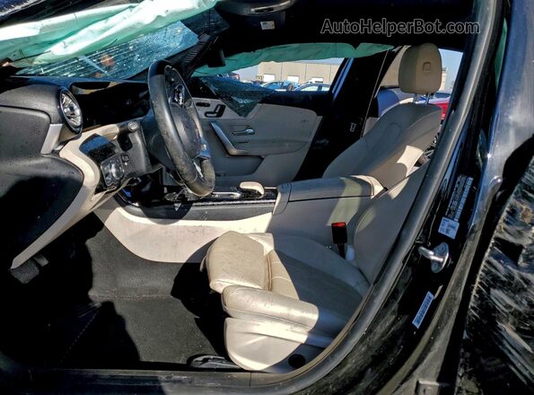 W1K3G4EB0MJ258132 2021 MERCEDES-BENZ A Черный Вид салона спереди