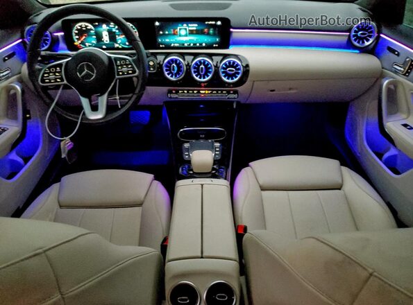 W1K3G4EB0MJ270541 2021 MERCEDES-BENZ A Blue Vista del salpicadero