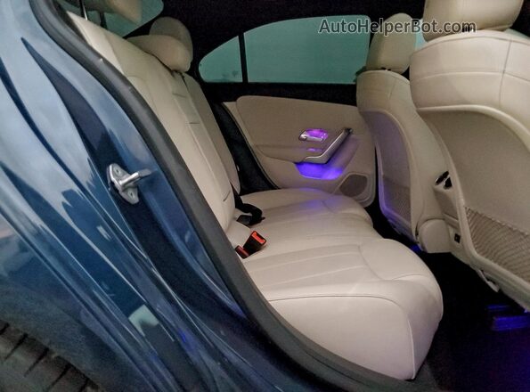 W1K3G4EB0MJ270541 2021 MERCEDES-BENZ A Blue Vista de los asientos traseros