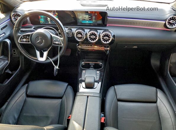 W1K3G4EB0MJ312741 2021 MERCEDES-BENZ A White Widok deski rozdzielczej