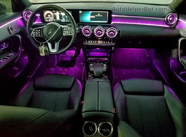 W1K3G4EB0MJ317423 2021 MERCEDES-BENZ A Black Dashboard view